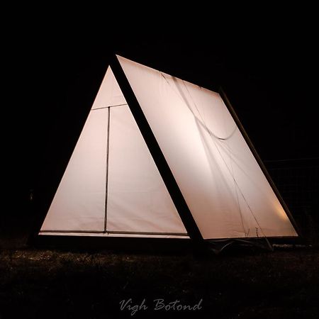 Lupa Tent Budakalasz Exterior photo