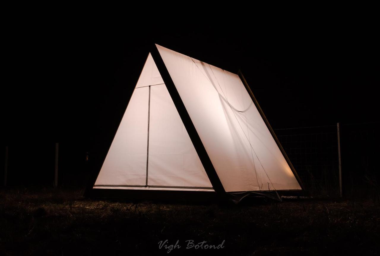 Lupa Tent Budakalasz Exterior photo